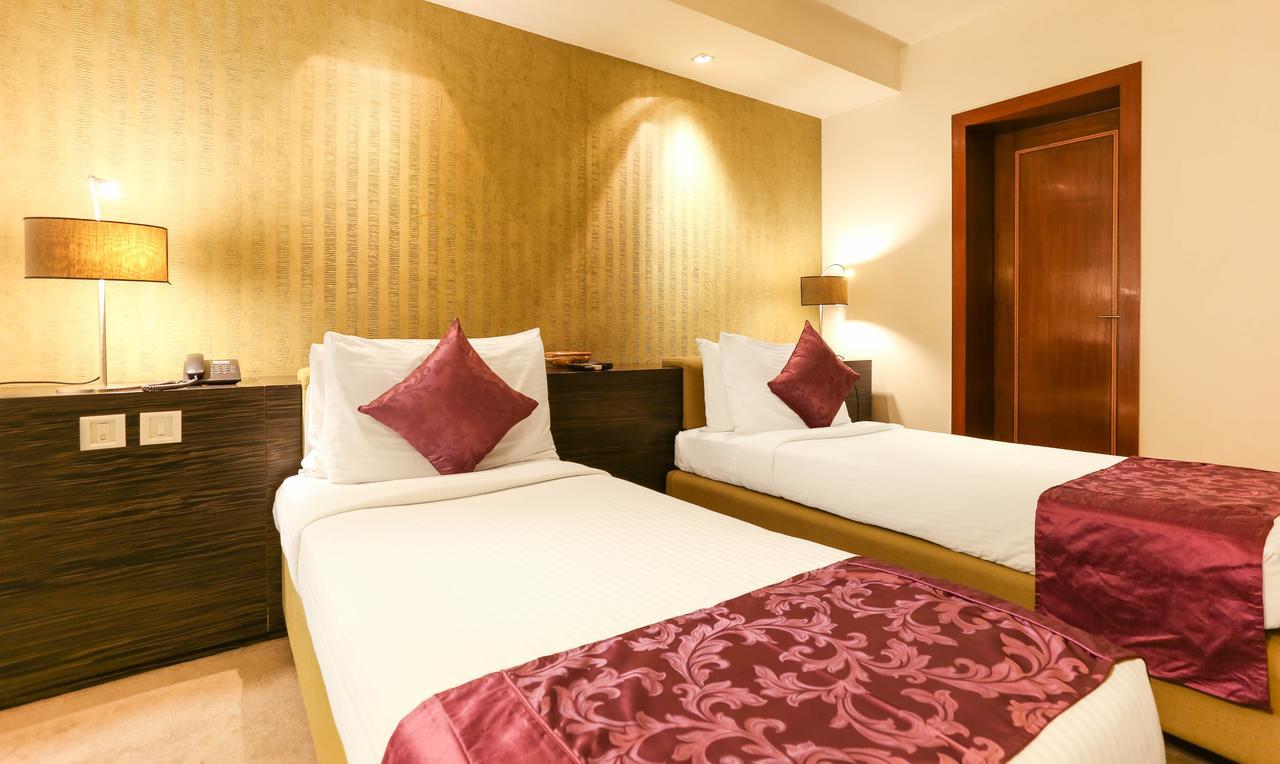 อาร์ต บูติค โฮเต็ล Hotel บังกาลอร์ ภายนอก รูปภาพ