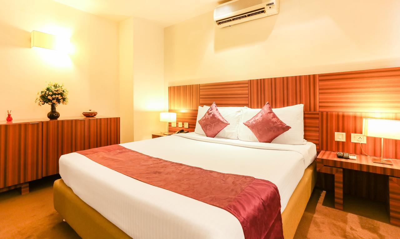 อาร์ต บูติค โฮเต็ล Hotel บังกาลอร์ ภายนอก รูปภาพ