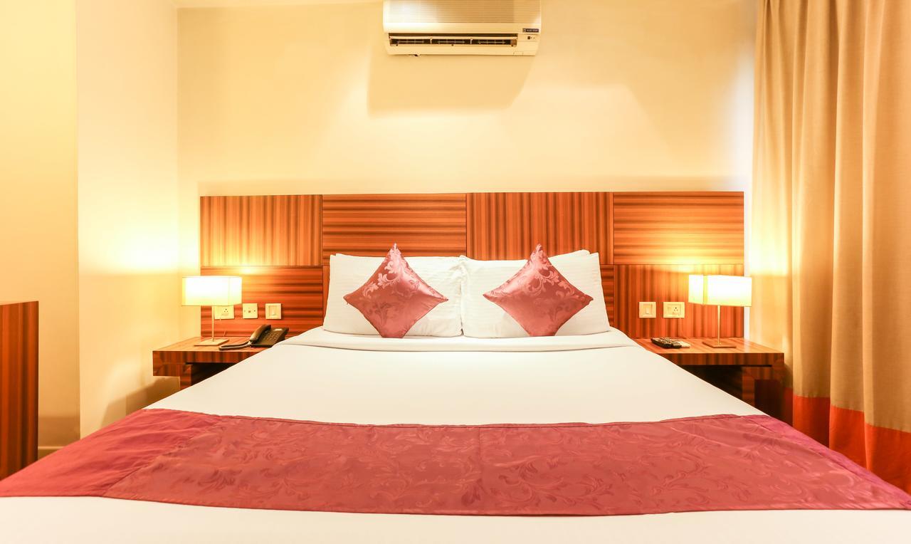 อาร์ต บูติค โฮเต็ล Hotel บังกาลอร์ ภายนอก รูปภาพ