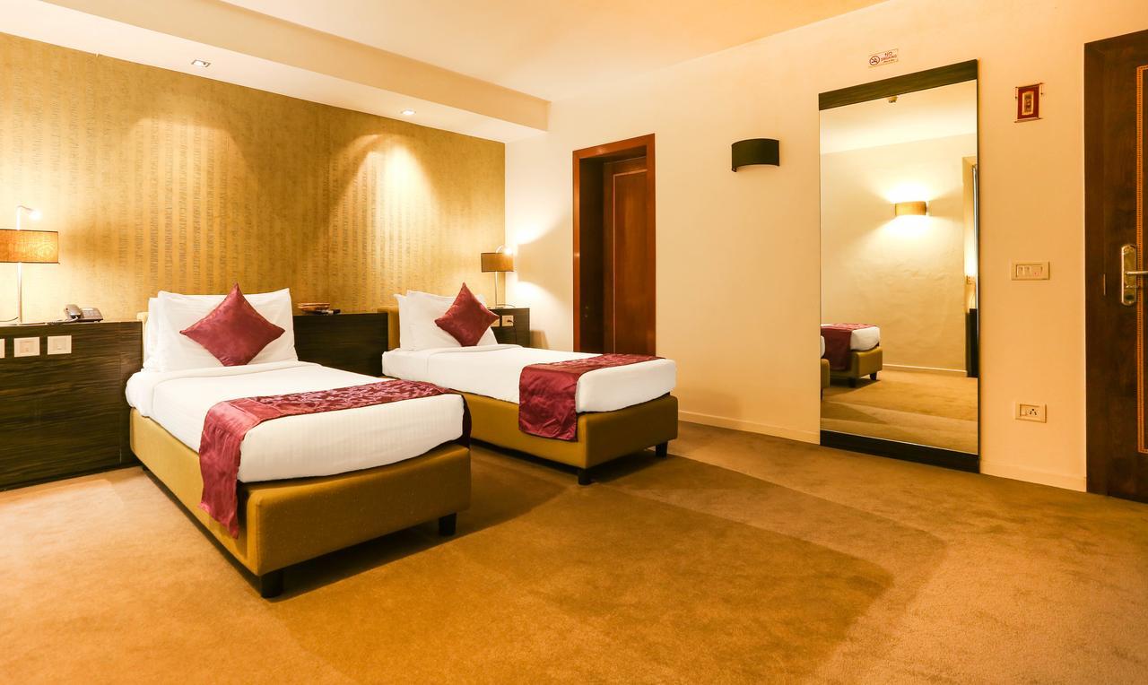 อาร์ต บูติค โฮเต็ล Hotel บังกาลอร์ ภายนอก รูปภาพ